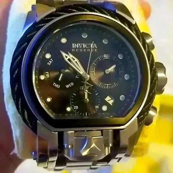 Men's Invicta watch - Picture 4 of 6